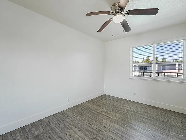 2x1 Livingroom SRA