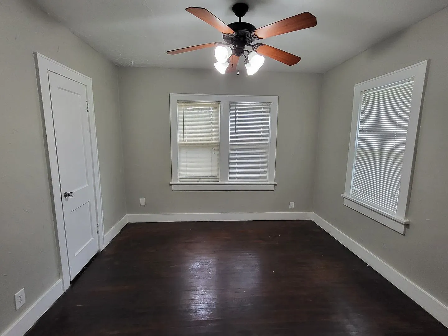 Cute 2 bedroom, 1 bathroom house located next to UCO in Edmond, OK — Photo 4