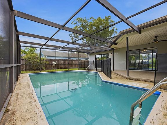 2nd image of 8373 CAMPHOR DRIVE