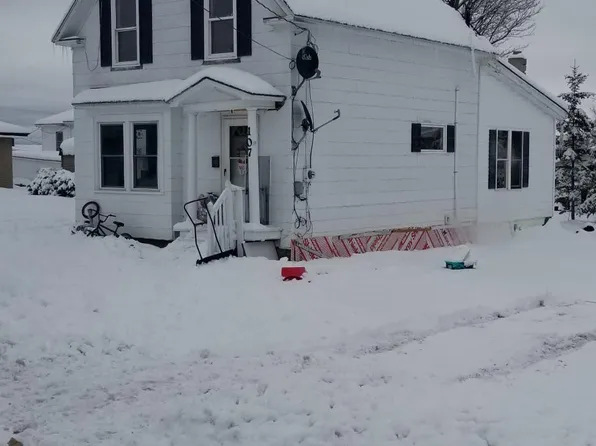 107 Pine Street, Van Buren, ME 04785