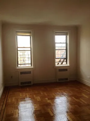 Rented by Smart NY Realty LLC | media 2