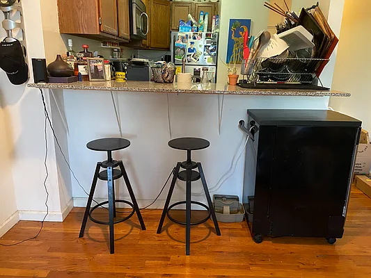 Rented by LDMI Realty Group LLC | media 5
