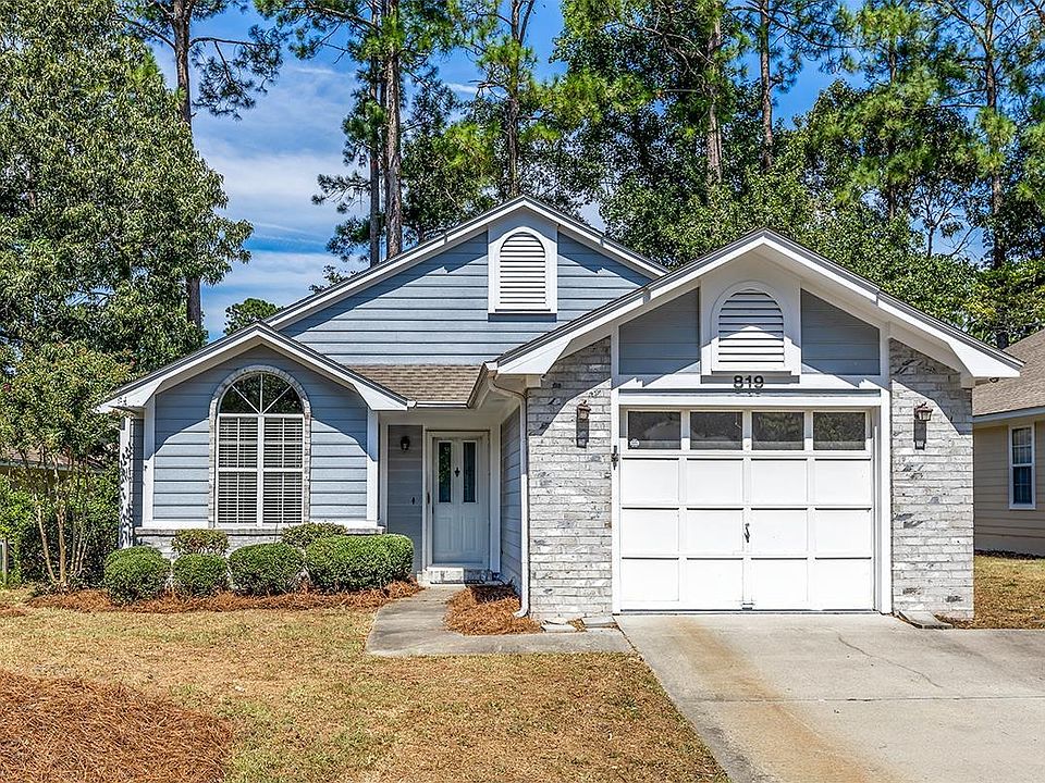 1st image of 819 Knoll Dr. #The Knoll at River Hills