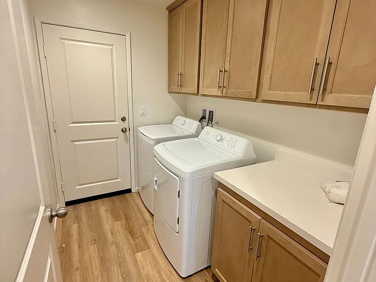 11702 Sebastian Rd — Photo 22