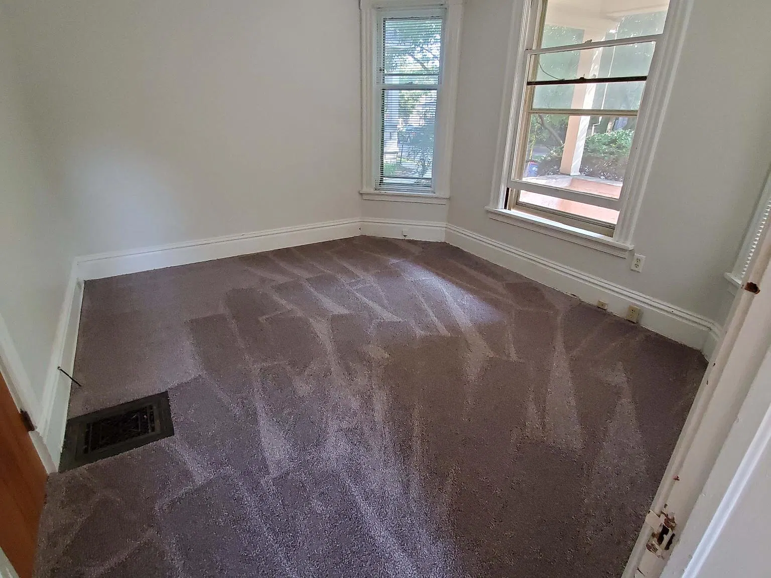 3 bed, 1000 sqft, $1,800 — Photo 3
