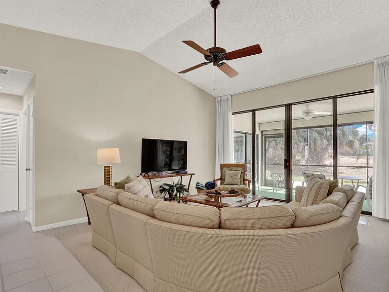 4004 SW Osprey Creek Way — Photo 38