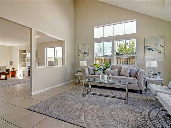 5th image of 1239 Summer Blossom Ave