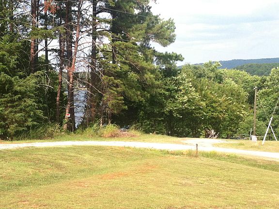 5th image of 647 Playcation Retreat Ln