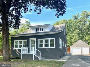 77 E 8th Ave, Pine Hill, NJ 08021