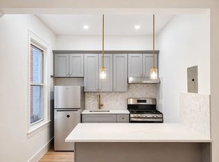 31-23 42nd St #3B, Astoria, NY 11103