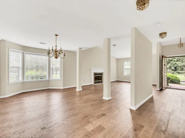 301 Autumn Chase Dr, Nashville, TN 37214