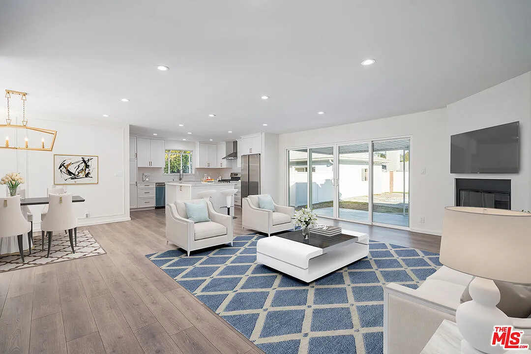 3 bed, 2.0 bath, 1461 sqft, $5,400 — Photo 4