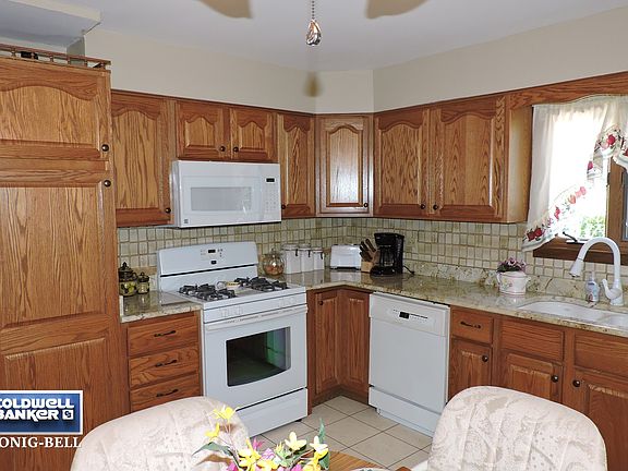 2nd image of 6210 Victoria Dr