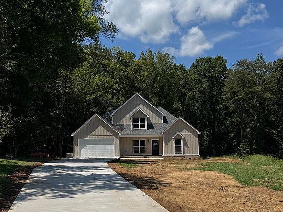 2nd image of 293 Redbud Ln