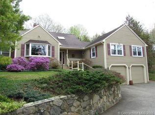 4 Sunrise Dr, Oxford, CT 06478