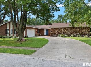 45 Merlin Dr, Rochester, IL 62563