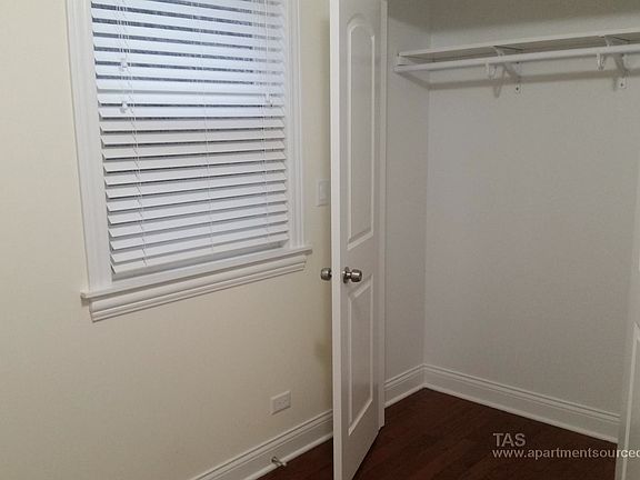 4th image of 1020 N Hermitage Ave #Ch2
