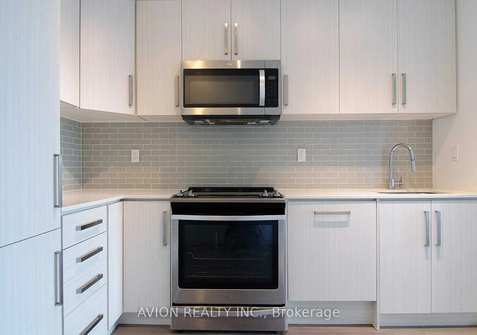 2 bed, $3,100 — Photo 4