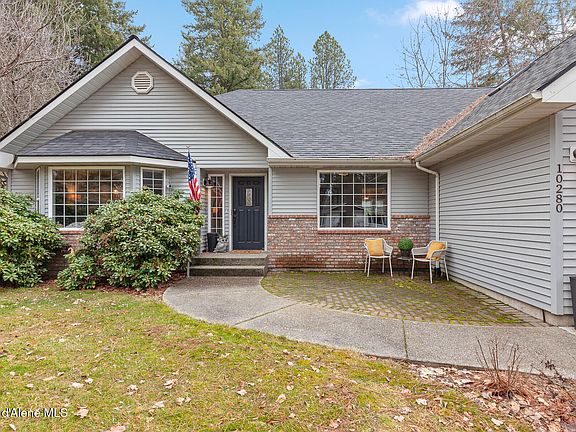 3rd image of 10280 N Pines Rd