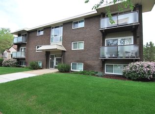 10442 77th Ave NW #304, Edmonton, AB T6E1M9