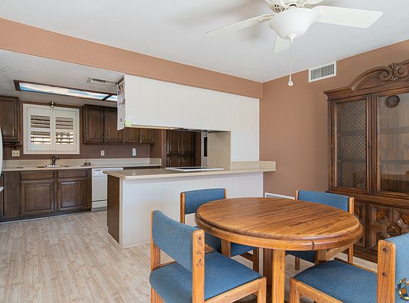 4th image of 626 Yucca Dr