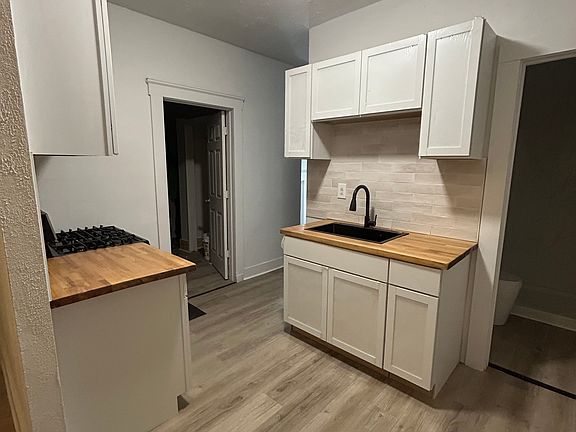 5th image of 5703 Whittier Ave Unit 1
