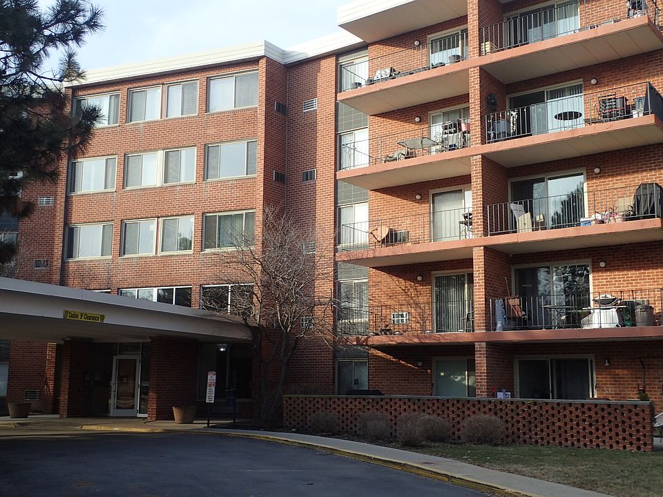 1st image of 16 E Old Willow Rd APT 435S