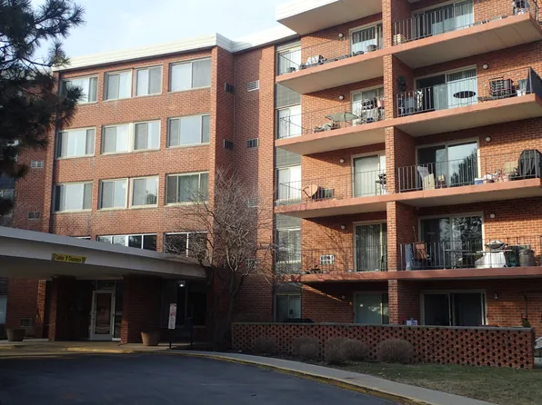 16 E Old Willow Rd APT 435S, Prospect Heights, IL 60070