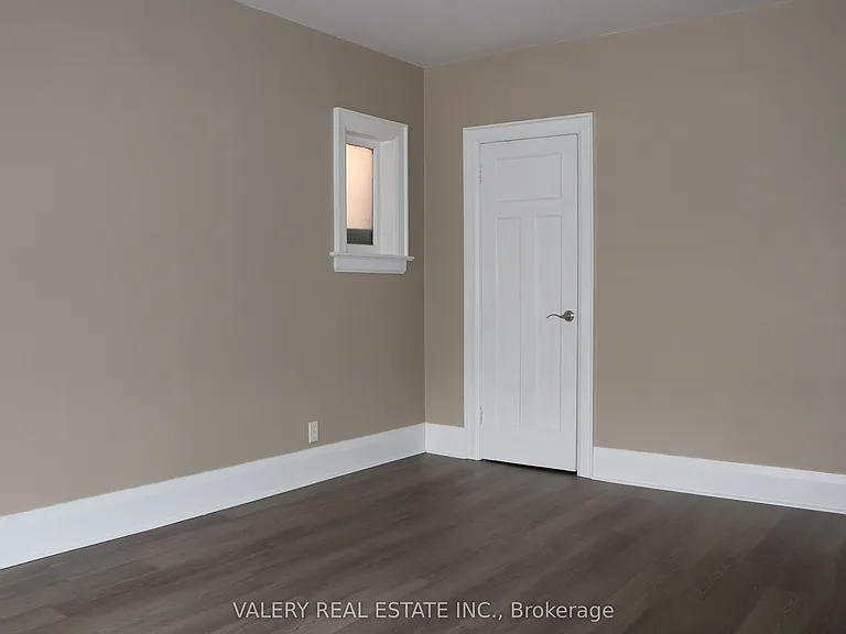 207 Oakwood Ave — Photo 23