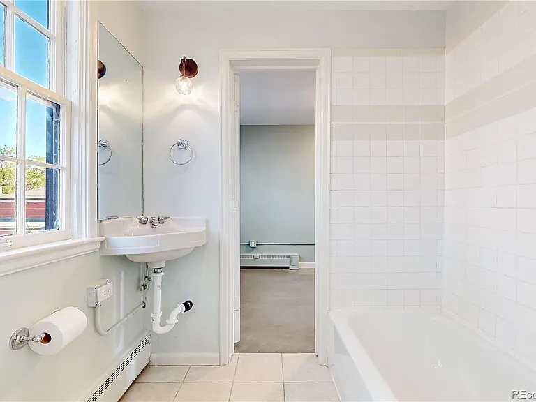 375 S Navajo St #3 — Photo 14