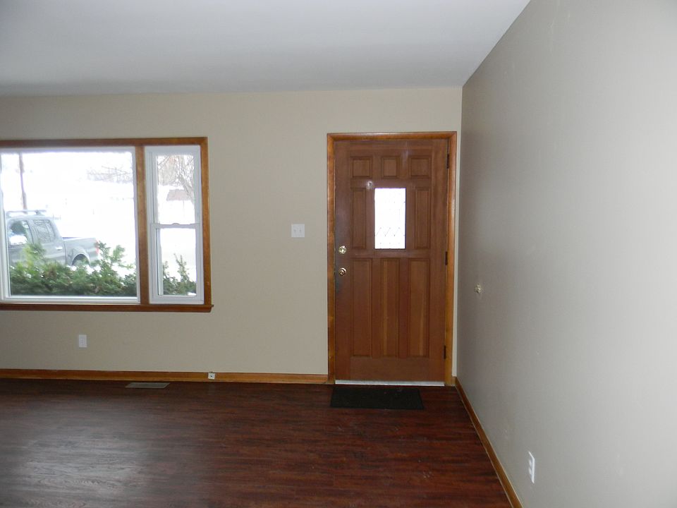 1st image of 409 Ardmore Dr