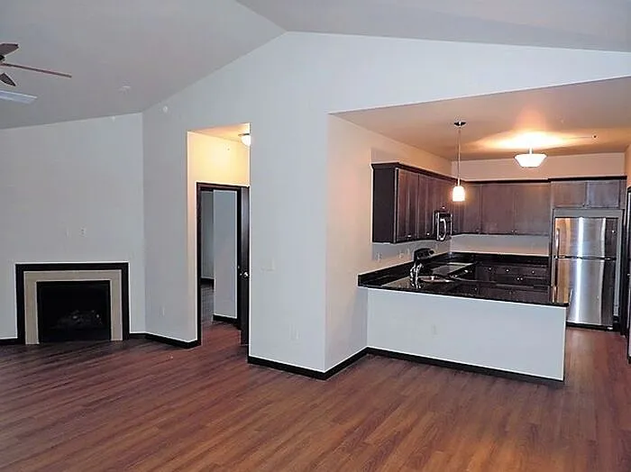 613 N 1st Ave #14 — Photo 9