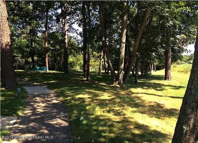 2nd image of 878B Balmoral Ct