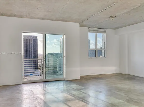 234 NE 3rd St APT 2205, Miami, FL 33132
