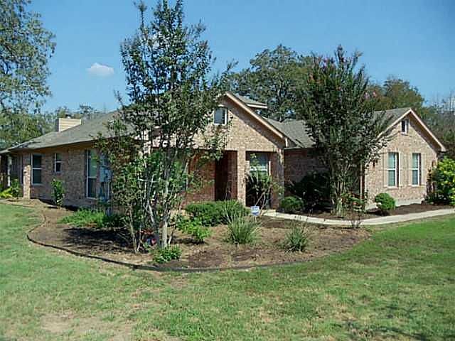 1st image of 109 McLeod Pl