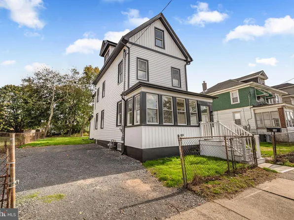 59 Harrison Ave, Morrisville, PA 19067