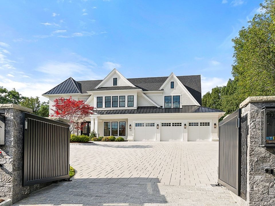 1st image of 15 Vinson Cir