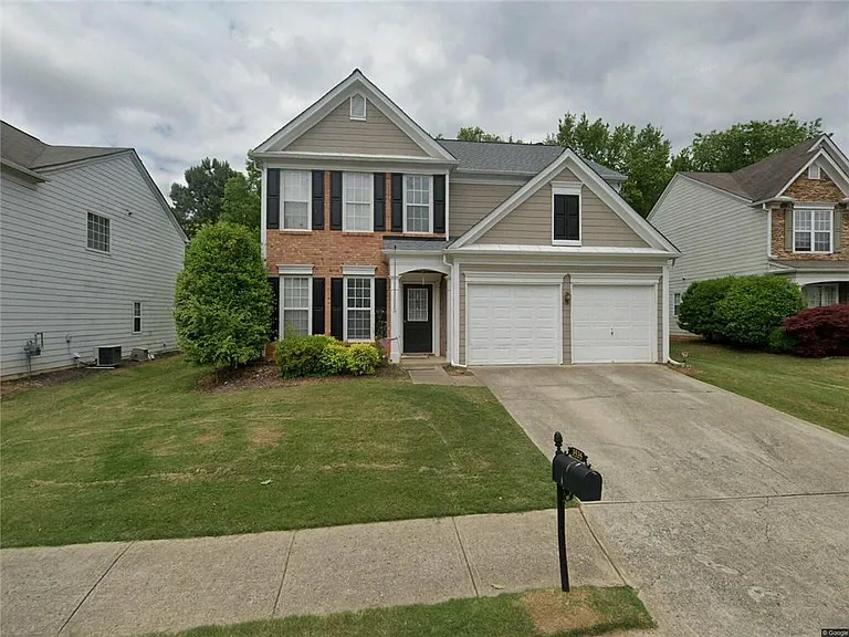 3535 Ridgefair Dr — Photo 1