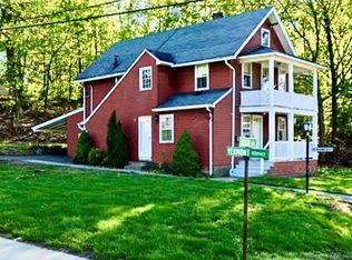 70 Berlin Ave #F, Southington, CT 06489