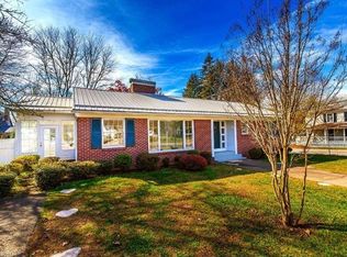223 Probart St, Brevard, NC 28712