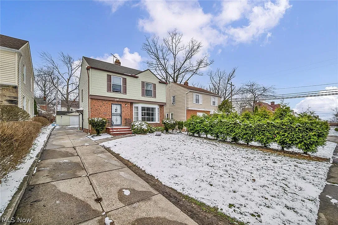 3 bed, 2031 sqft, $1,900 — Photo 3