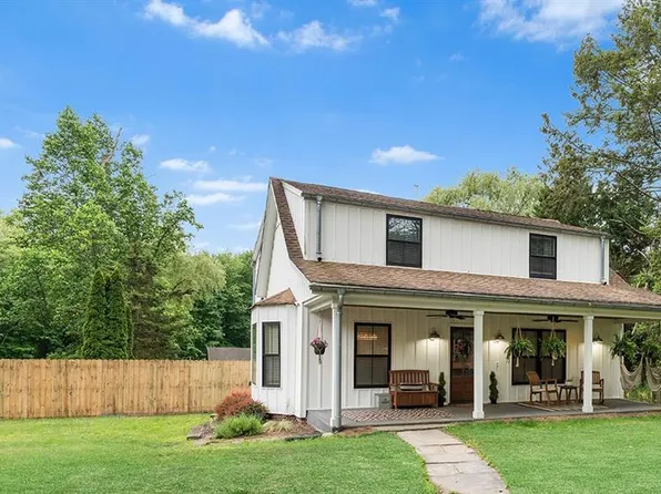 55 Cripplebush Rd, Old Tappan, NJ 07675
