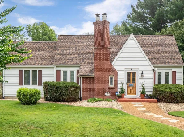 4 Bluff Dr, Belleville, IL 62223