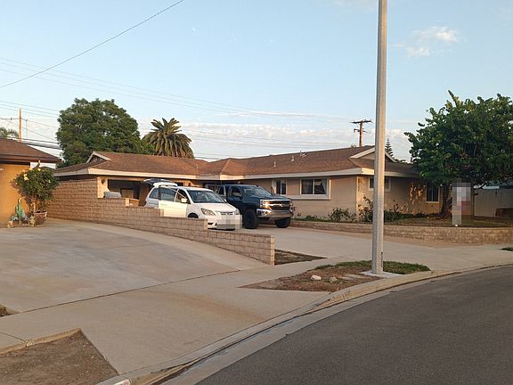 3rd image of 1422 Anacapa Dr