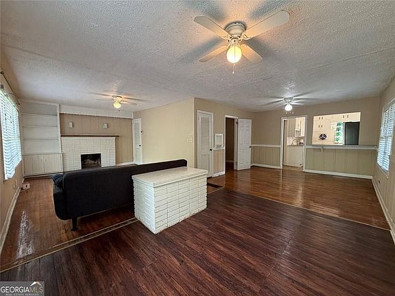 5th image of 2246 Rhinehill Rd SE