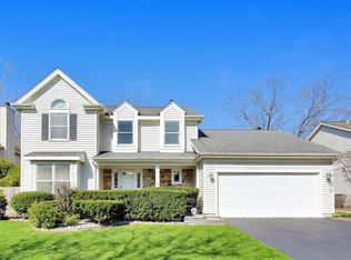 1422 Madison Dr, Buffalo Grove, IL