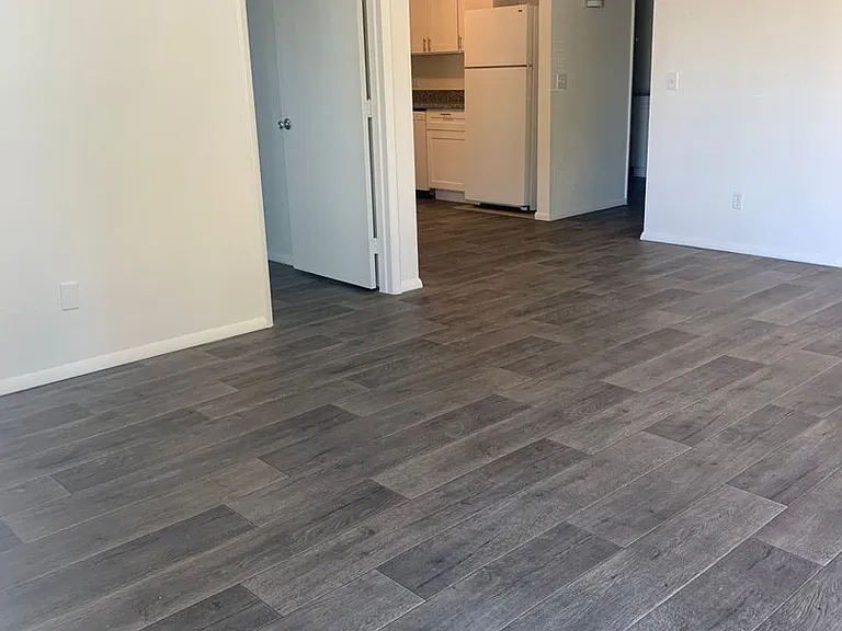 Taylor Heights Apartments — Photo 4