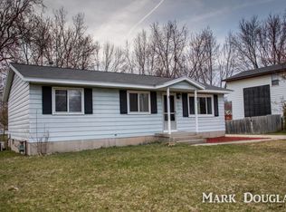 236 Homer Ln, Coopersville, MI 49404