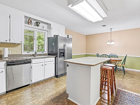 4th image of 116 Laguna Ln