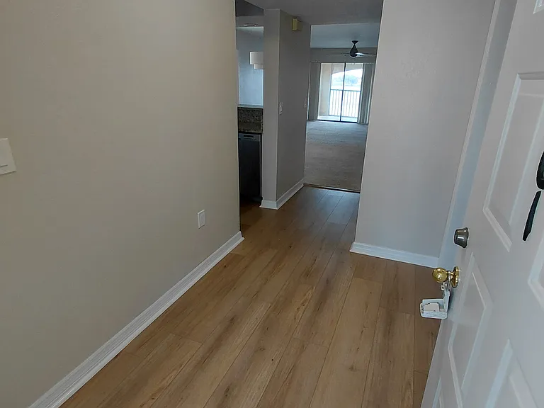 444 Bouchelle Dr #201 — Photo 3